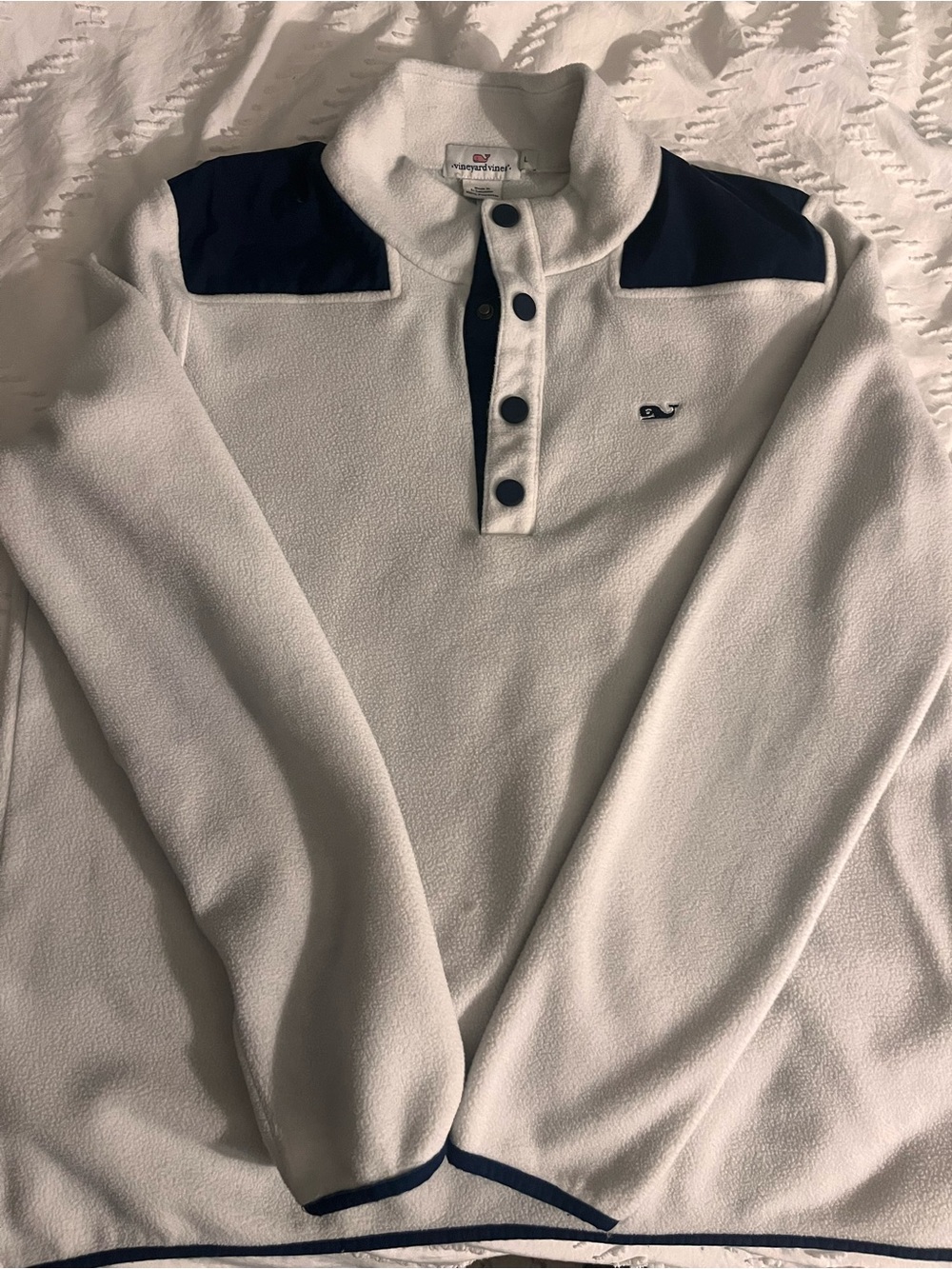 Vineyard Vines Women’s White Fleece Zip-Up with Navy Accents